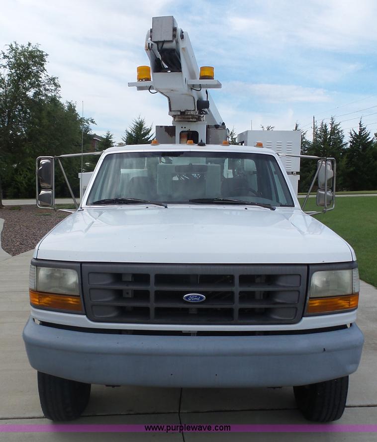 image for item BY9557 1995 Ford F450 Super Duty bucket truck