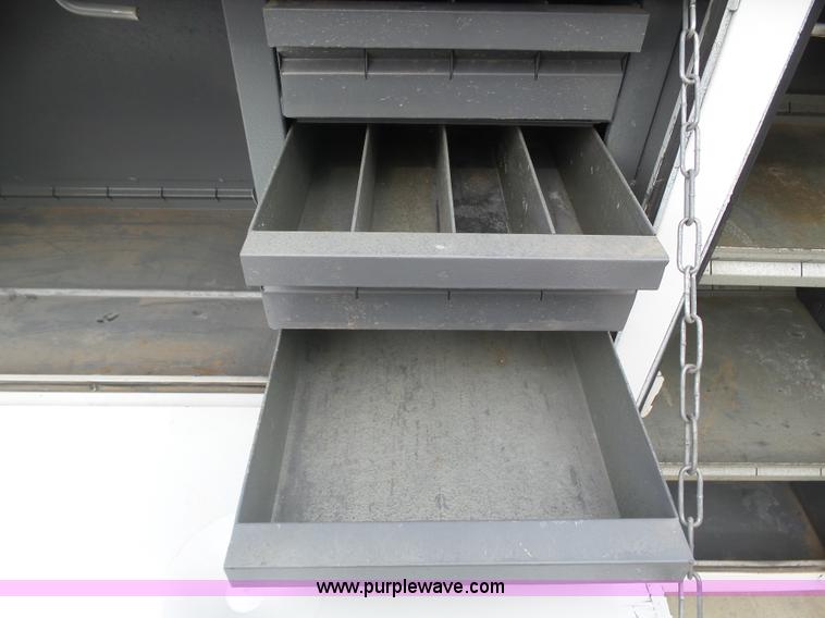 image for item BY9557 1995 Ford F450 Super Duty bucket truck