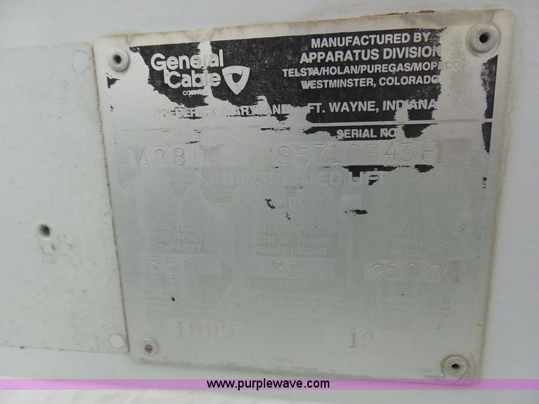 image for item BY9557 1995 Ford F450 Super Duty bucket truck