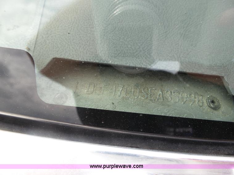 image for item BY9557 1995 Ford F450 Super Duty bucket truck