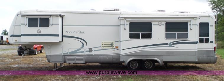 image for item BZ9796 2000 Kountry Aire KAFW39BLSE travel trailer