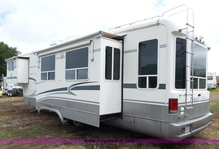 image for item BZ9796 2000 Kountry Aire KAFW39BLSE travel trailer