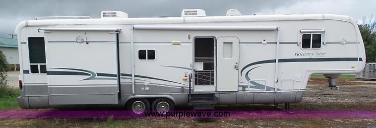 image for item BZ9796 2000 Kountry Aire KAFW39BLSE travel trailer
