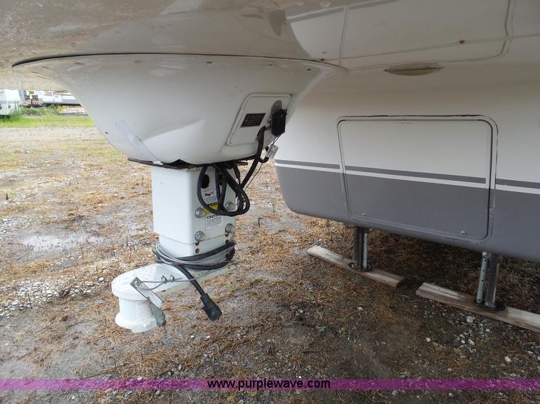 image for item BZ9796 2000 Kountry Aire KAFW39BLSE travel trailer