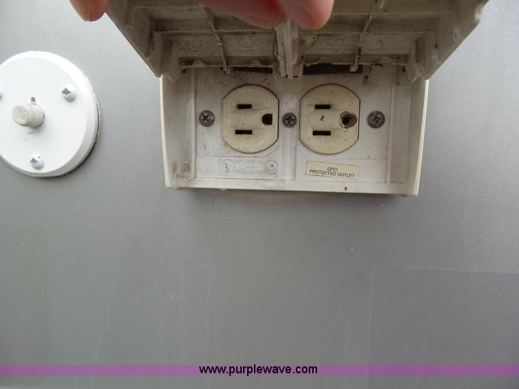 image for item BZ9796 2000 Kountry Aire KAFW39BLSE travel trailer