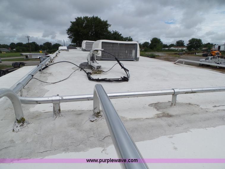 image for item BZ9796 2000 Kountry Aire KAFW39BLSE travel trailer