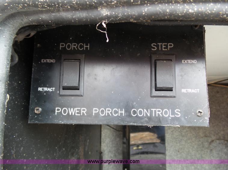 image for item BZ9796 2000 Kountry Aire KAFW39BLSE travel trailer