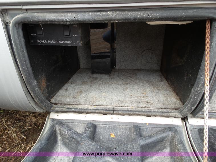 image for item BZ9796 2000 Kountry Aire KAFW39BLSE travel trailer