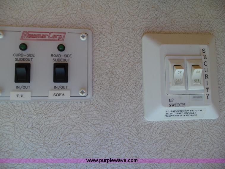 image for item BZ9796 2000 Kountry Aire KAFW39BLSE travel trailer