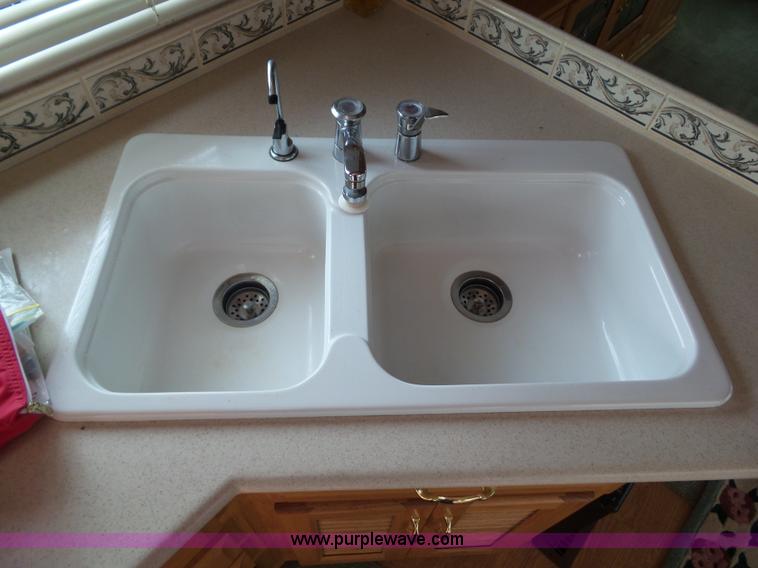 image for item BZ9796 2000 Kountry Aire KAFW39BLSE travel trailer