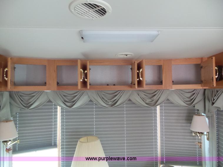 image for item BZ9796 2000 Kountry Aire KAFW39BLSE travel trailer