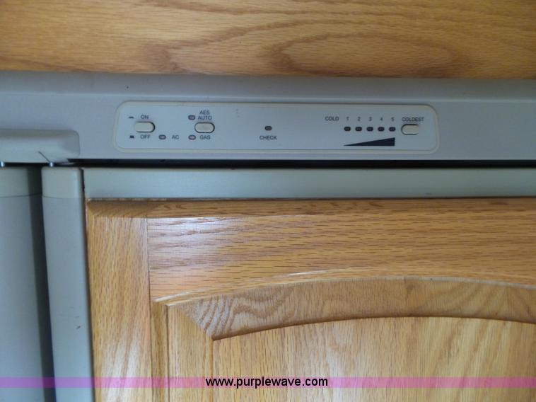 image for item BZ9796 2000 Kountry Aire KAFW39BLSE travel trailer