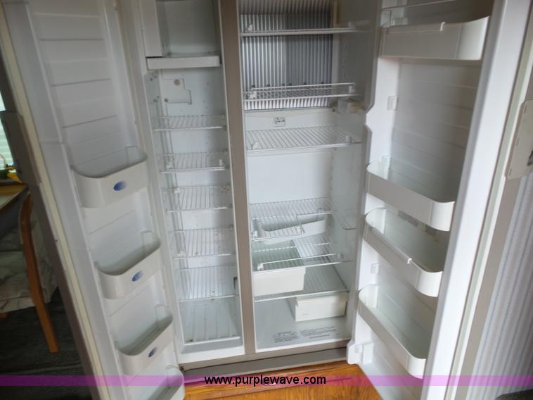 image for item BZ9796 2000 Kountry Aire KAFW39BLSE travel trailer