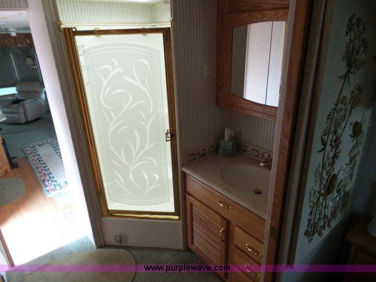 image for item BZ9796 2000 Kountry Aire KAFW39BLSE travel trailer