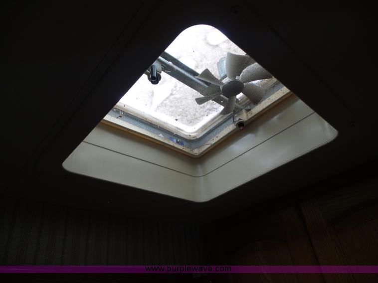 image for item BZ9796 2000 Kountry Aire KAFW39BLSE travel trailer