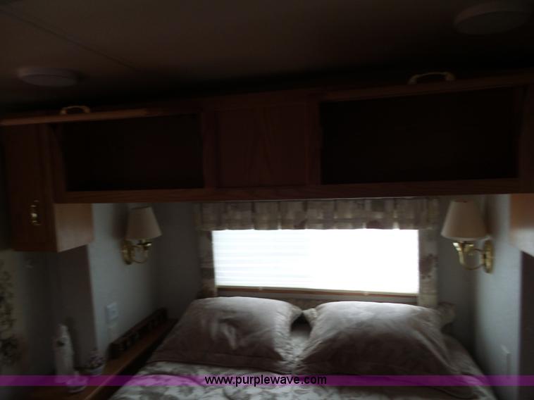 image for item BZ9796 2000 Kountry Aire KAFW39BLSE travel trailer