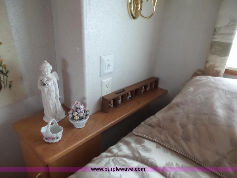 image for item BZ9796 2000 Kountry Aire KAFW39BLSE travel trailer