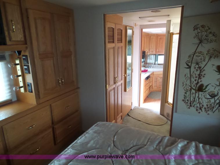 image for item BZ9796 2000 Kountry Aire KAFW39BLSE travel trailer