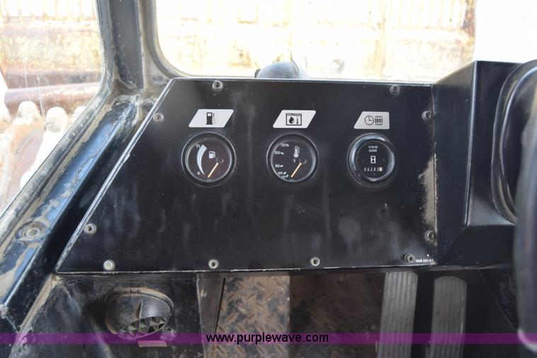 image for item CA9886 Bomag BC670RB landfill compactor