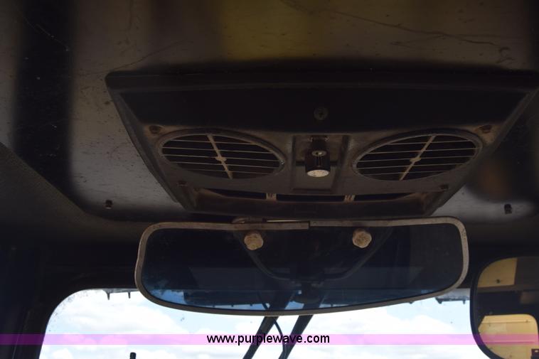 image for item CA9886 Bomag BC670RB landfill compactor