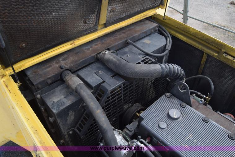 image for item CA9886 Bomag BC670RB landfill compactor