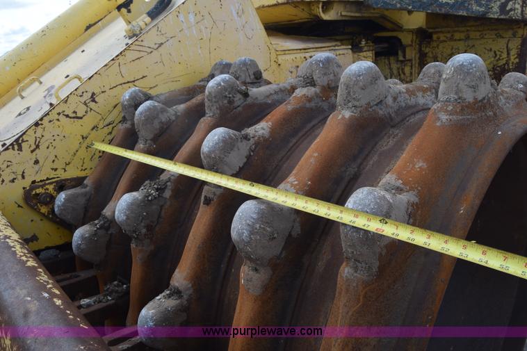 image for item CA9886 Bomag BC670RB landfill compactor