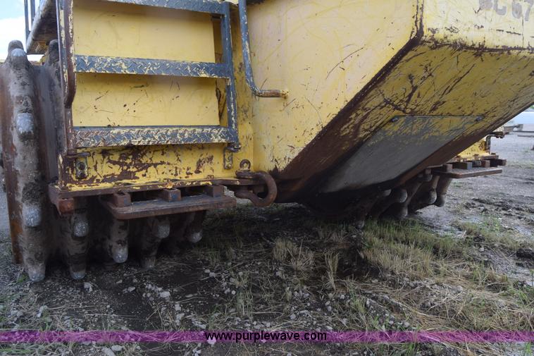 image for item CA9886 Bomag BC670RB landfill compactor
