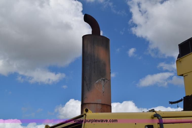 image for item CA9886 Bomag BC670RB landfill compactor