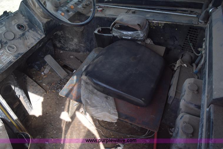 image for item CA9888 Bomag landfill compactor