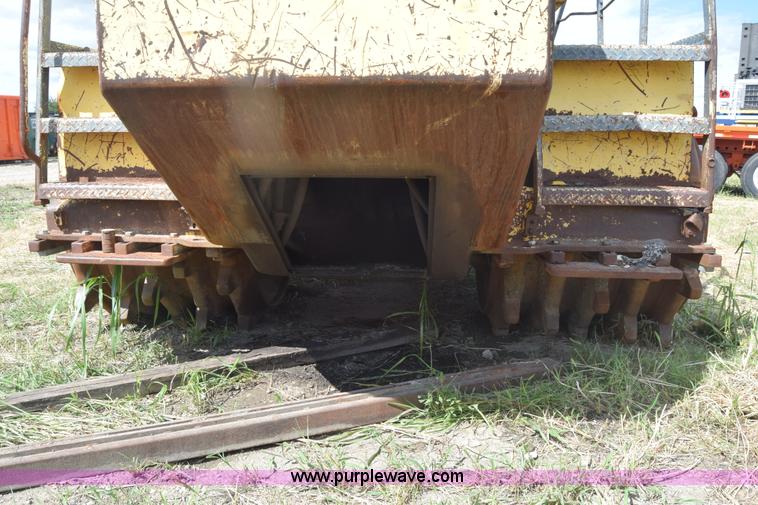 image for item CA9888 Bomag landfill compactor