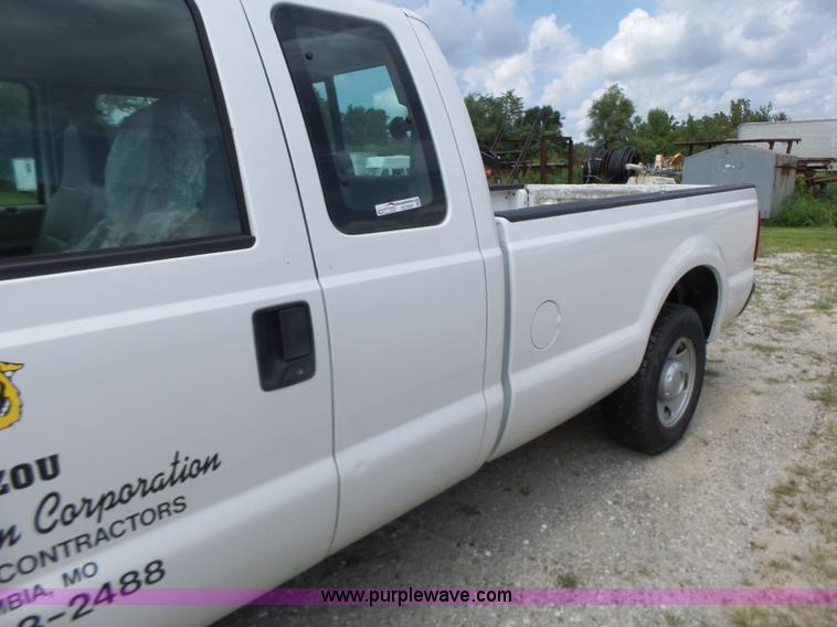 image for item CC9307 2008 Ford F250 SuperCab pickup truck