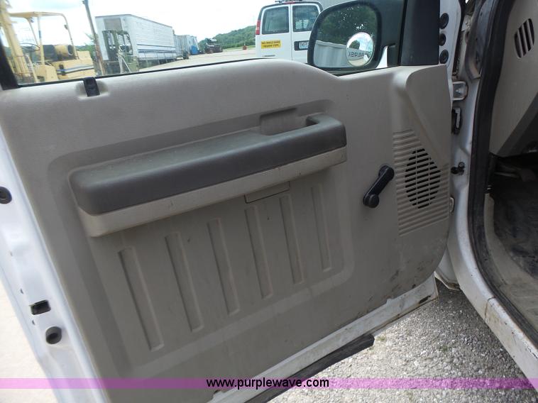 image for item CC9307 2008 Ford F250 SuperCab pickup truck