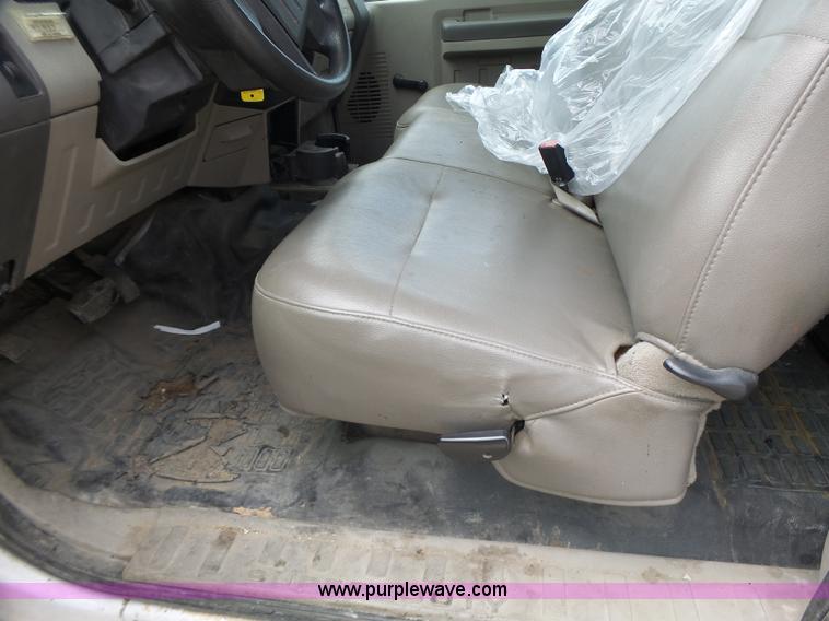 image for item CC9307 2008 Ford F250 SuperCab pickup truck