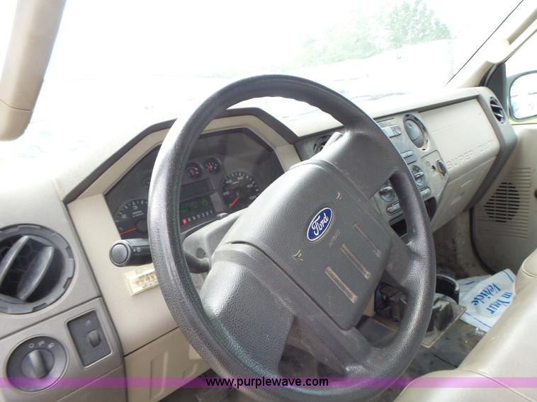 image for item CC9307 2008 Ford F250 SuperCab pickup truck