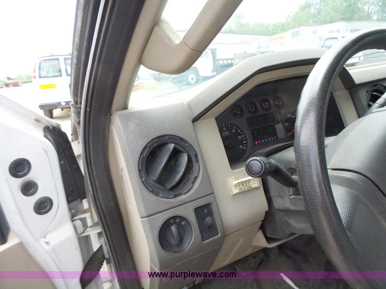 image for item CC9307 2008 Ford F250 SuperCab pickup truck