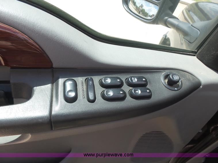 image for item CD9407 2006 Ford F250 Super Duty Crew Cab pickup truck