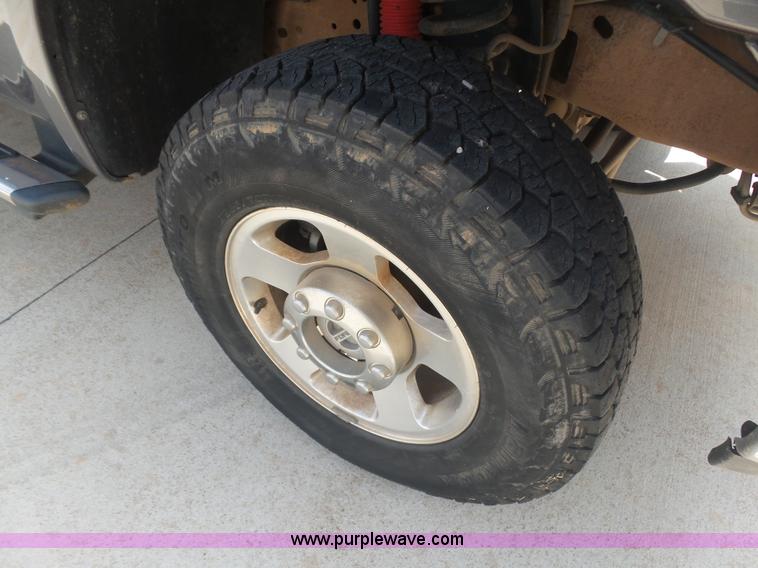 image for item CD9407 2006 Ford F250 Super Duty Crew Cab pickup truck