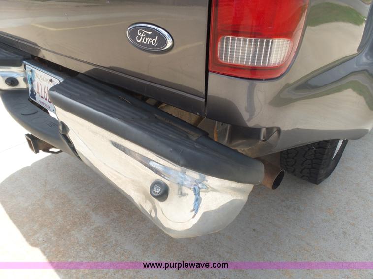 image for item CD9407 2006 Ford F250 Super Duty Crew Cab pickup truck