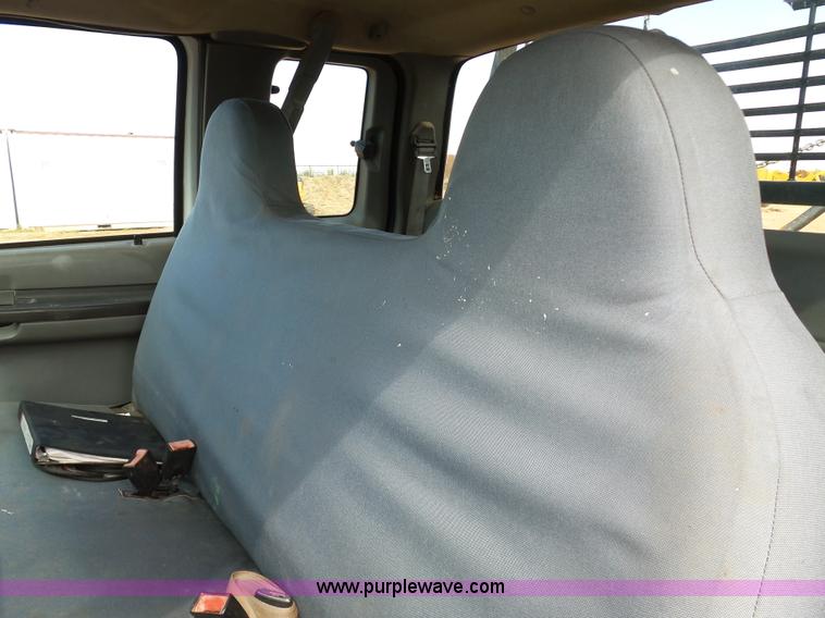 image for item DB4503 2002 Ford F550 SuperCab flatbed truck