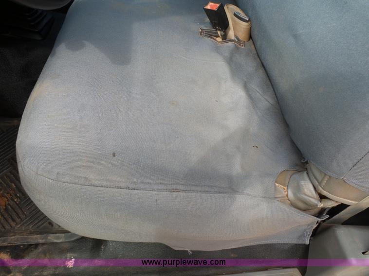 image for item DB4503 2002 Ford F550 SuperCab flatbed truck