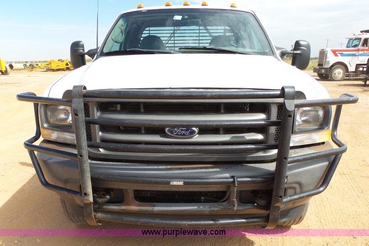 image for item DB4503 2002 Ford F550 SuperCab flatbed truck