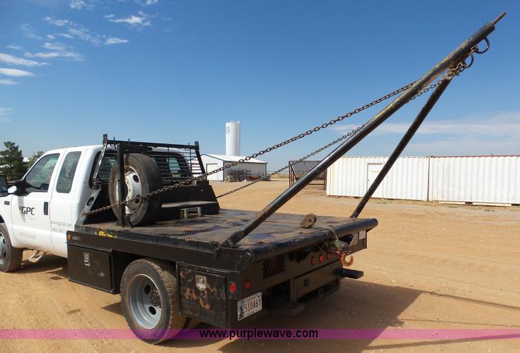 image for item DB4503 2002 Ford F550 SuperCab flatbed truck