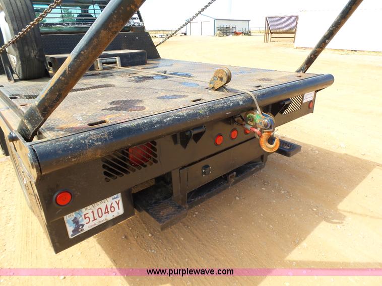 image for item DB4503 2002 Ford F550 SuperCab flatbed truck