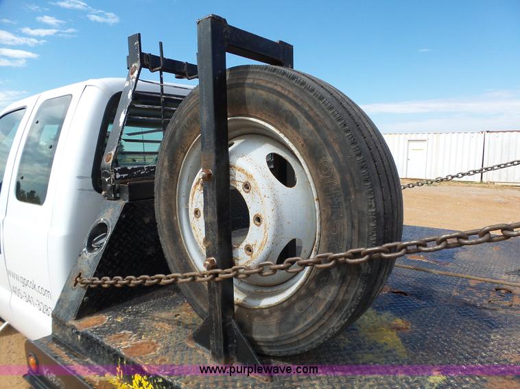 image for item DB4503 2002 Ford F550 SuperCab flatbed truck