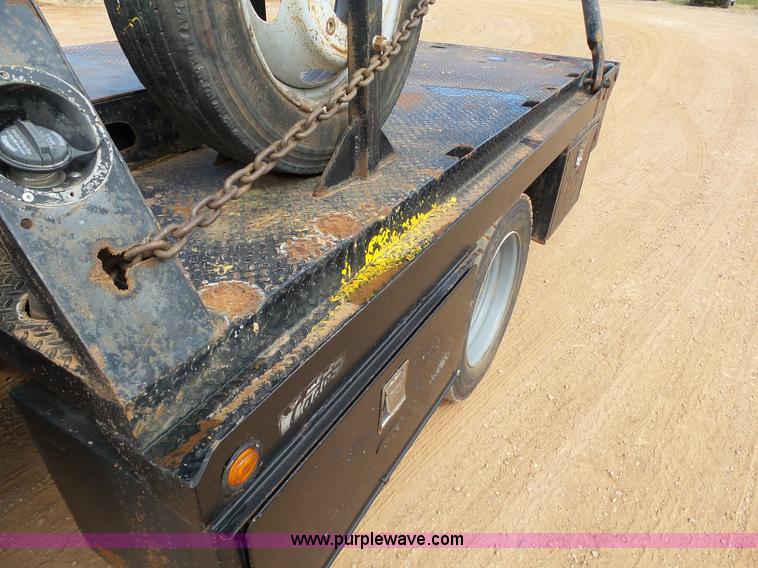 image for item DB4503 2002 Ford F550 SuperCab flatbed truck