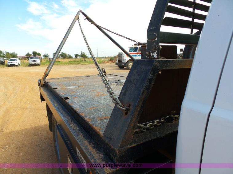 image for item DB4503 2002 Ford F550 SuperCab flatbed truck