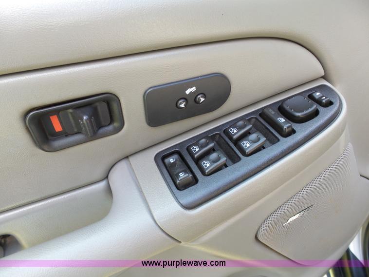 image for item DB4510 2006 GMC Yukon 1500 XL SUV