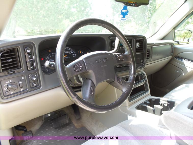 image for item DB4510 2006 GMC Yukon 1500 XL SUV