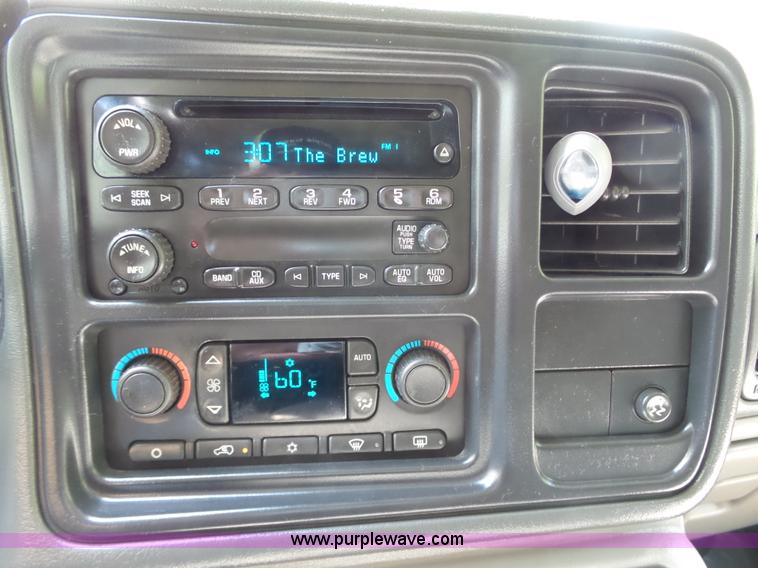 image for item DB4510 2006 GMC Yukon 1500 XL SUV