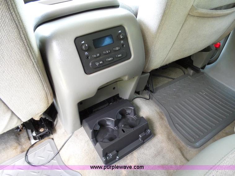 image for item DB4510 2006 GMC Yukon 1500 XL SUV
